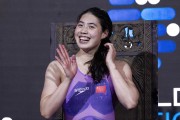 米兰体育链接-奥兰群岛羽毛球选手再夺冠军
