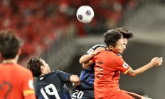 米兰体育娱乐-争夺激烈，中国队员全力冲击领跑的简单介绍