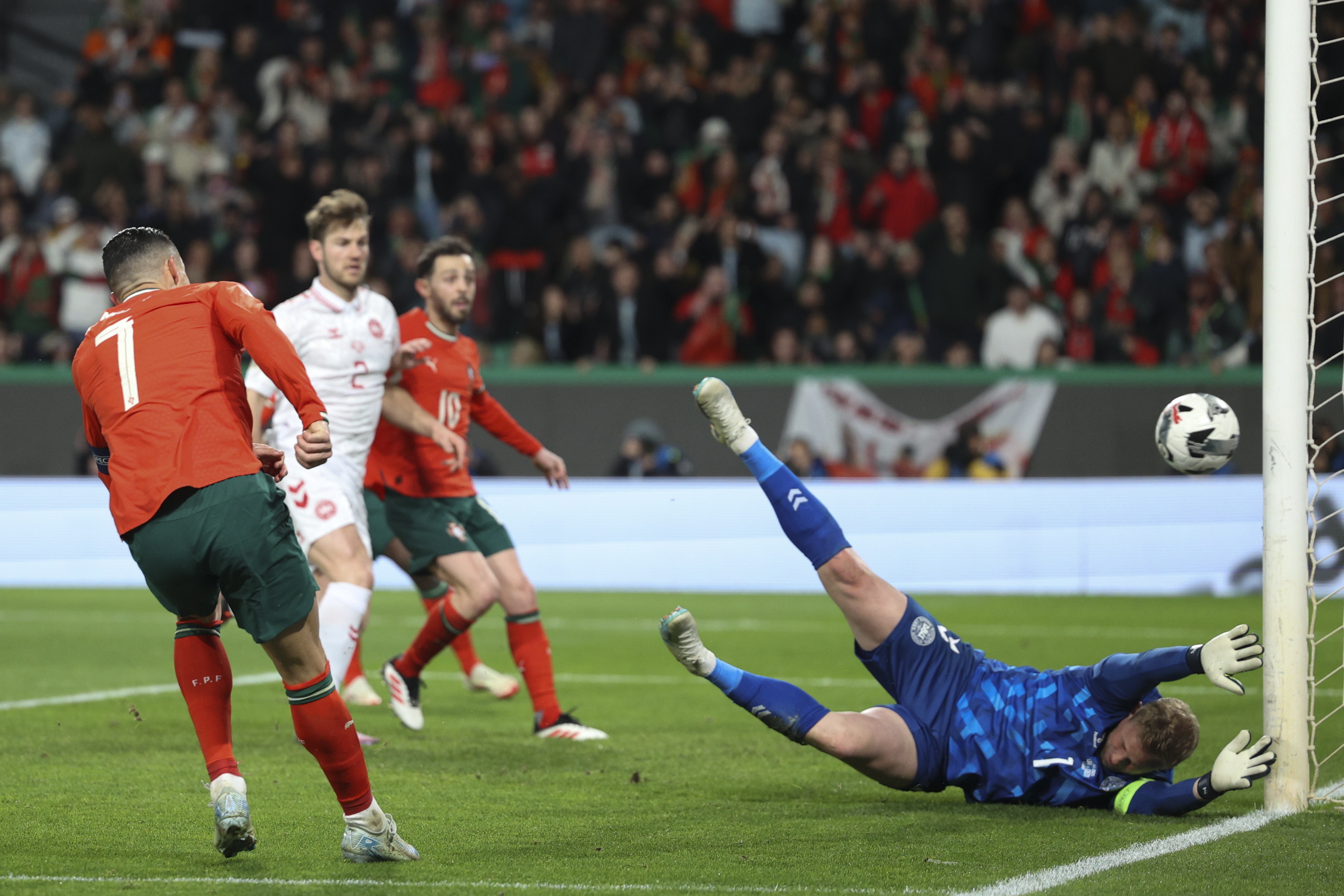 葡萄牙惊险获胜，赢得晋级资格