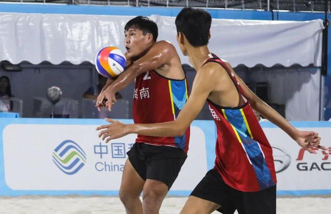 海南队在比赛中力挽狂澜，顽强取得一场胜利的简单介绍