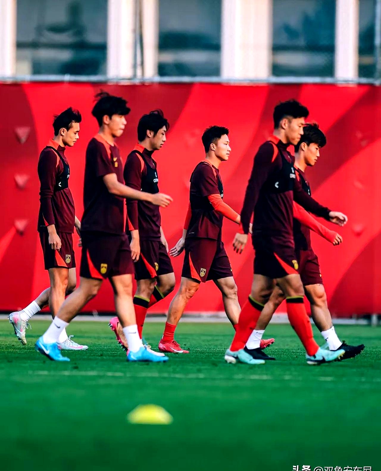 新一季国内联赛开启，球队备战势不可挡的简单介绍